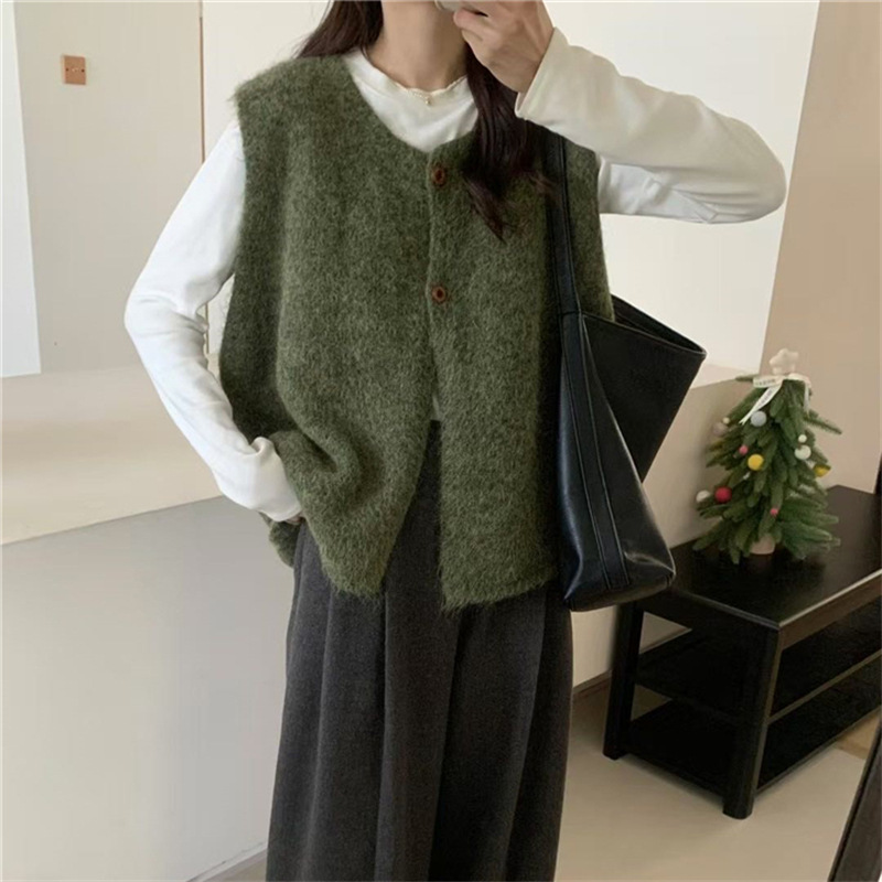 Korean-style Minimalist Versatile Loose-fit Layered Knit Vest - Image 8