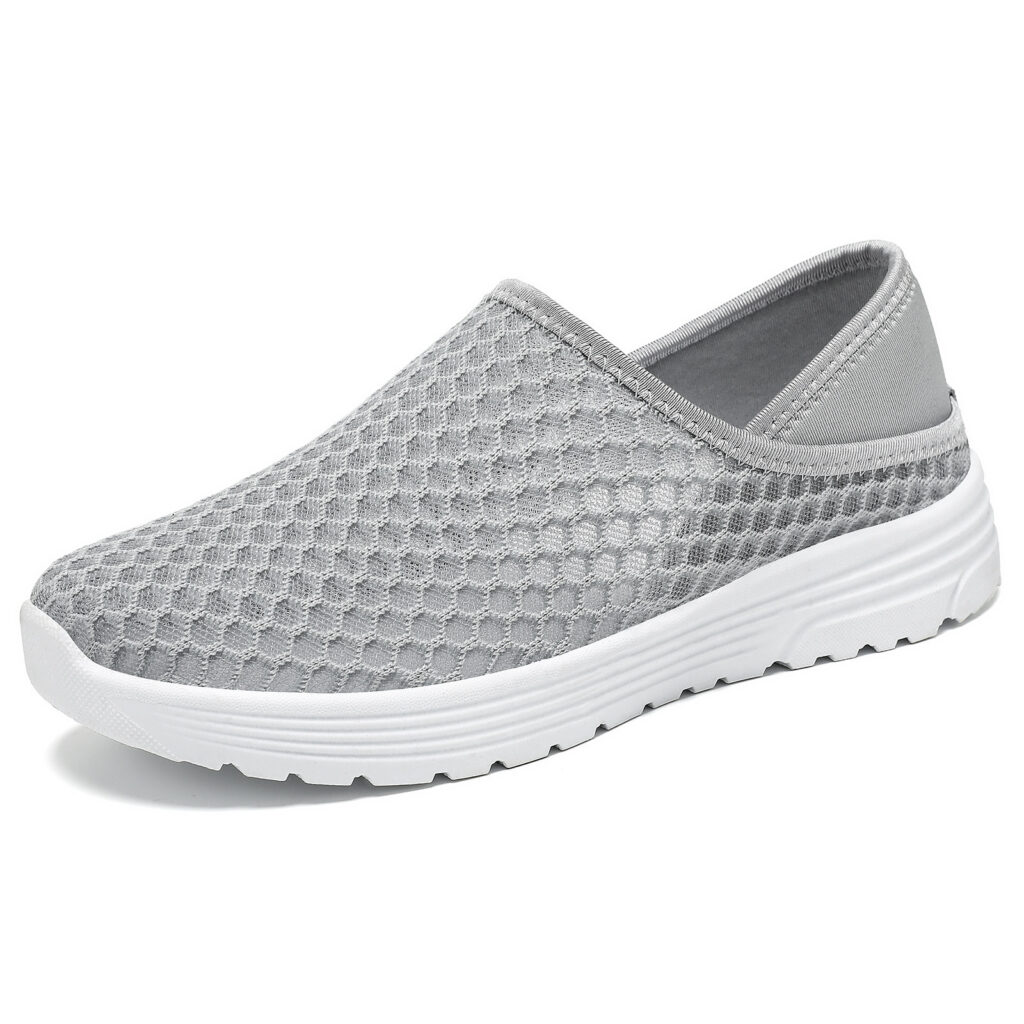 Large Size Lightweight Breathable Mesh Hole Half Slippers