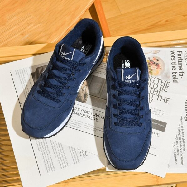 Thick-soled Breathable Casual Athletic Shoes