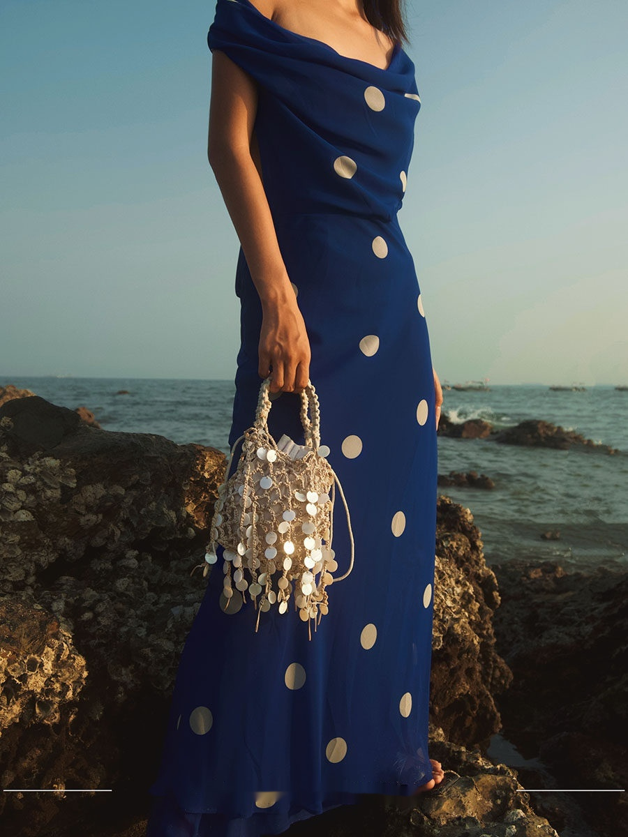 French-style Retro Sequined Woven Tassel Cotton-Linen Shell-shaped Hollow Elegant Clutch Bag - Image 4
