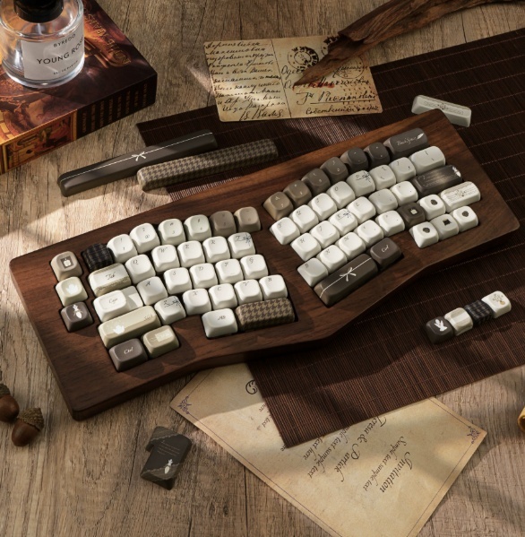 Wood-scented Perfume Keycaps For Mechanical Keyboards - Image 2
