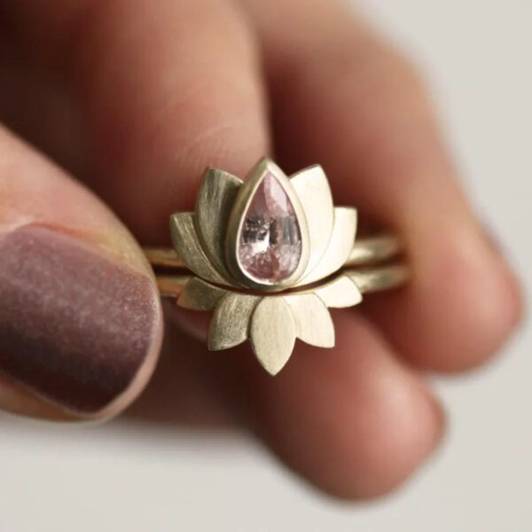 Retro Creative Design Niche Lotus Flower Ring - Image 9
