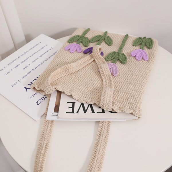 Tulip Handwoven Handheld Material Bag - Image 3