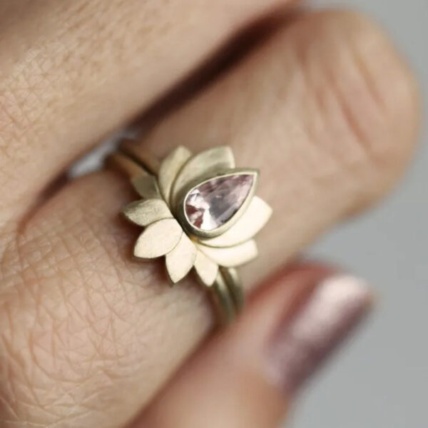 Retro Creative Design Niche Lotus Flower Ring - Image 6