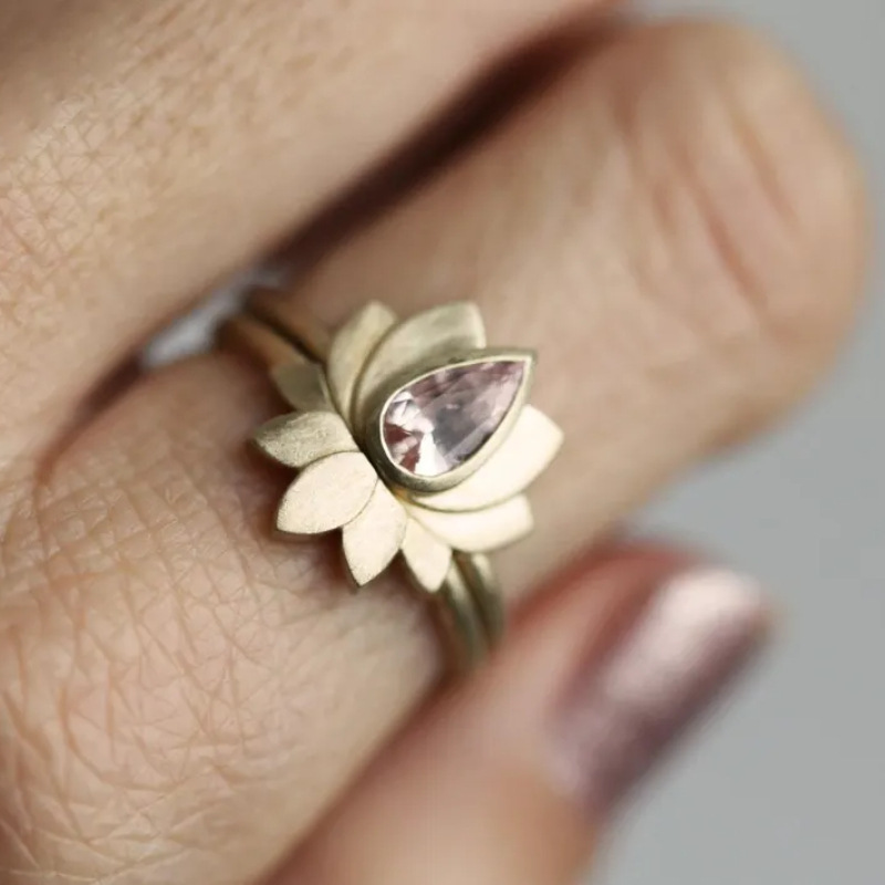 Retro Creative Design Niche Lotus Flower Ring - Image 6
