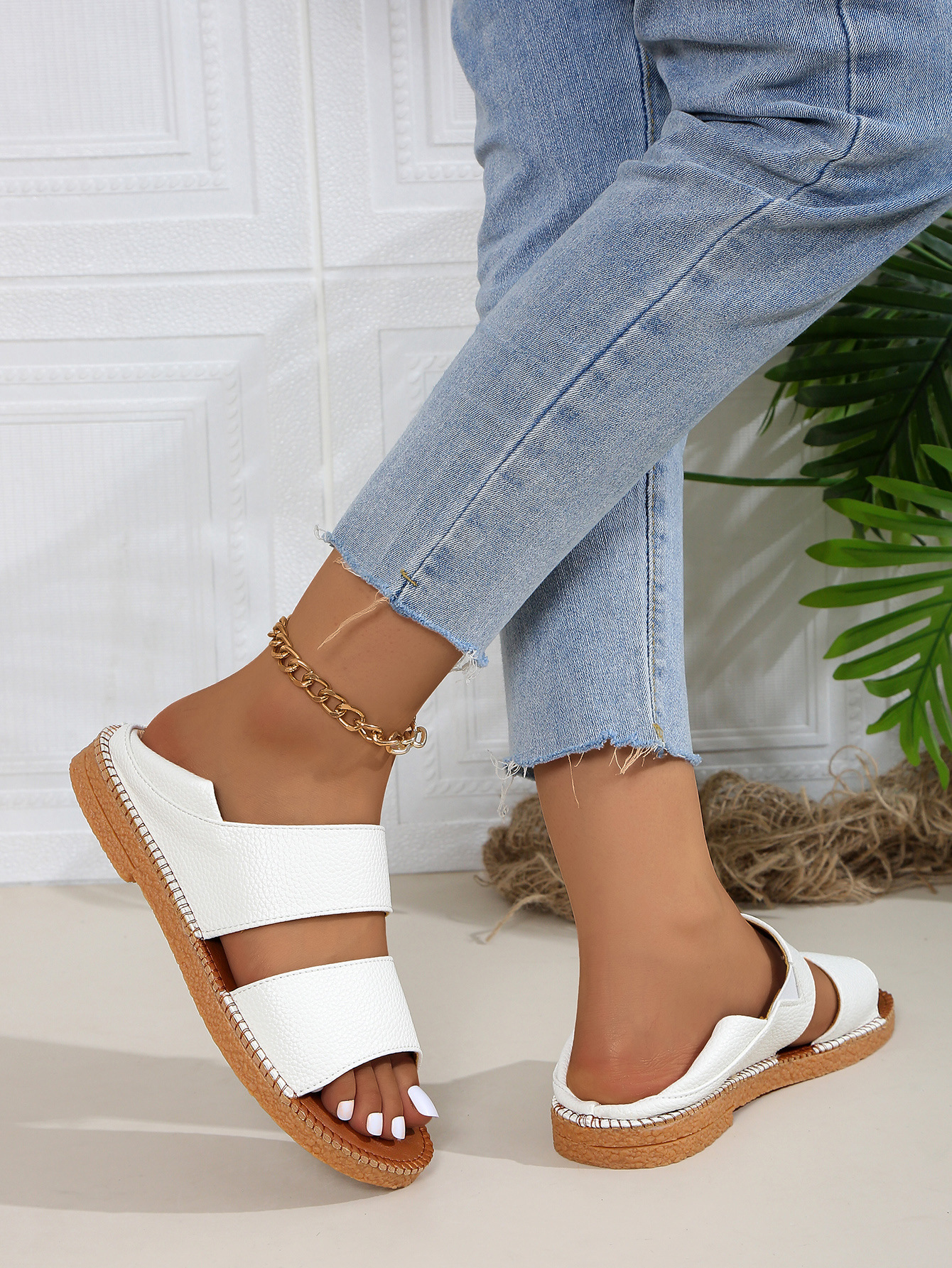 New Fairy-style Flat Soft Soled Sandals - Image 12