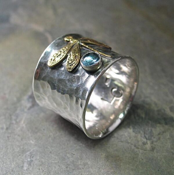 Fashionable Retro Aquamarine Dragonfly Ring - Image 2