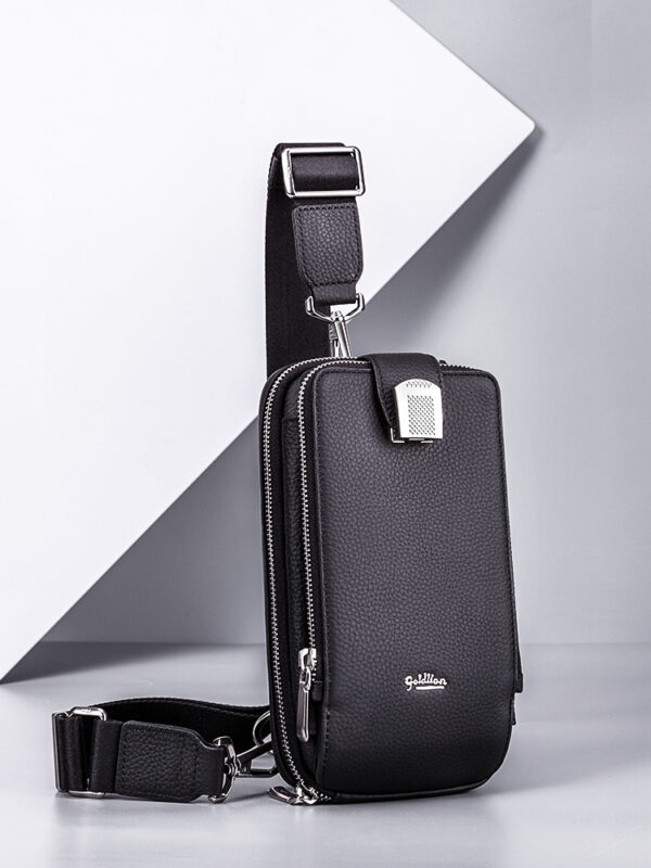 Fashion And Personality Men's Messenger Bag - Image 3