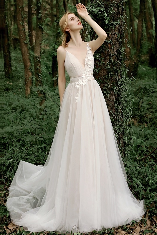 Women's Minimalist Deep V-neck Seaside Dress - Image 2