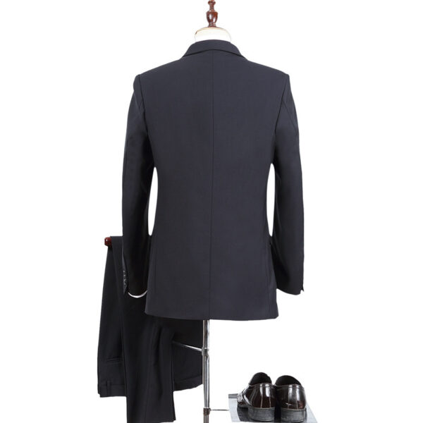 Men's suits - Image 2