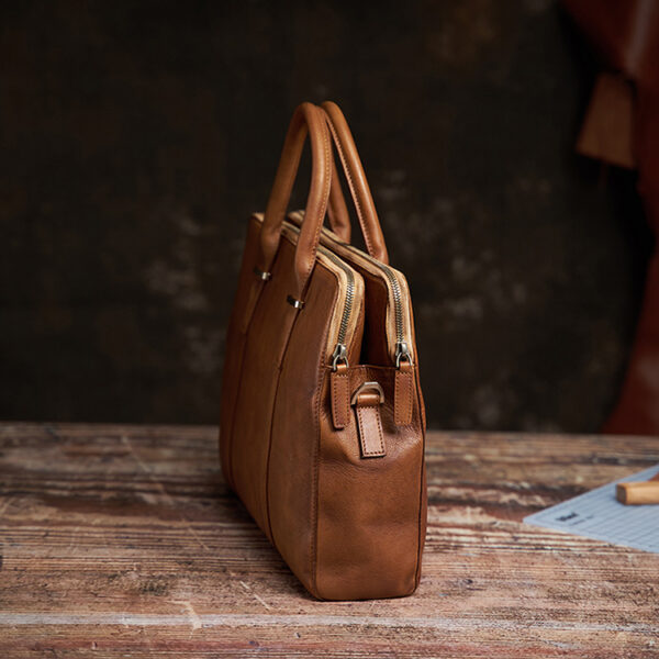 Vintage Vegetable Tanned Leather Men's First Layer Cowhide Casual Business Handbag - Image 4