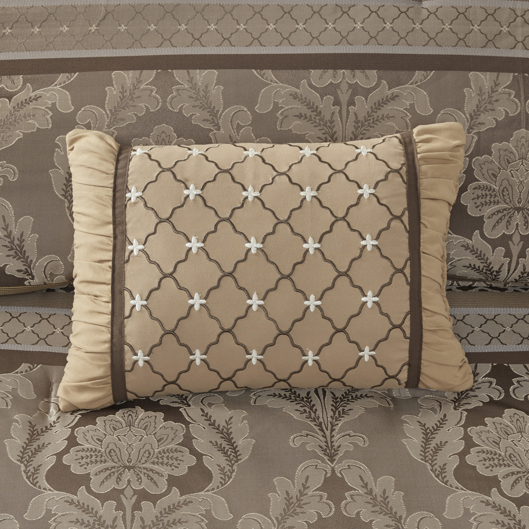 7 Piece Jacquard Comforter Set Brown Gold Cal King - Image 9