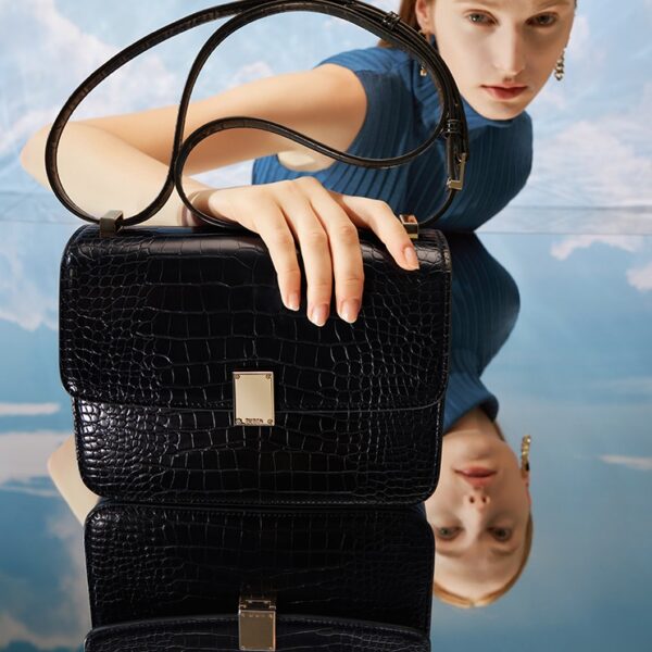 Pattern Women's New Underarm All-match Light Luxury Messenger Tofu Bag - Image 1