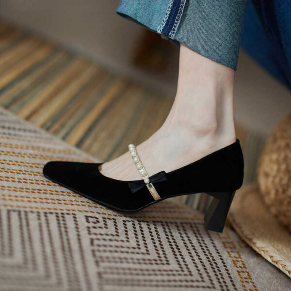 Niche Temperament Leather Bowknot Beaded Slip-on High Heels - Image 14