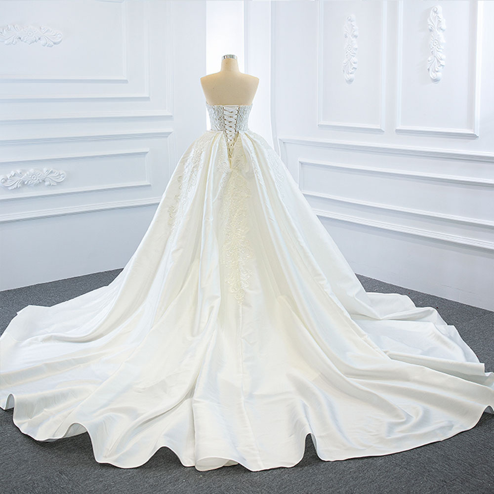 The Wedding Dress Wears Two Fishtail Tail Tube Tops, The Temperament Is Thin And Dreamy - Image 7