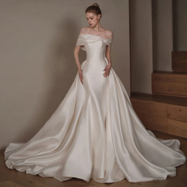 Women's Fashion Satin Fishtail Main Wedding Dress - Image 13