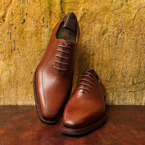 Men's Lace-Up Pointed Toe Wear Resistant Square Vintage Leather Shoes - Image 2