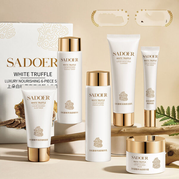 Moisturizing And Skin Rejuvenation Skin Care Product Set - Image 3