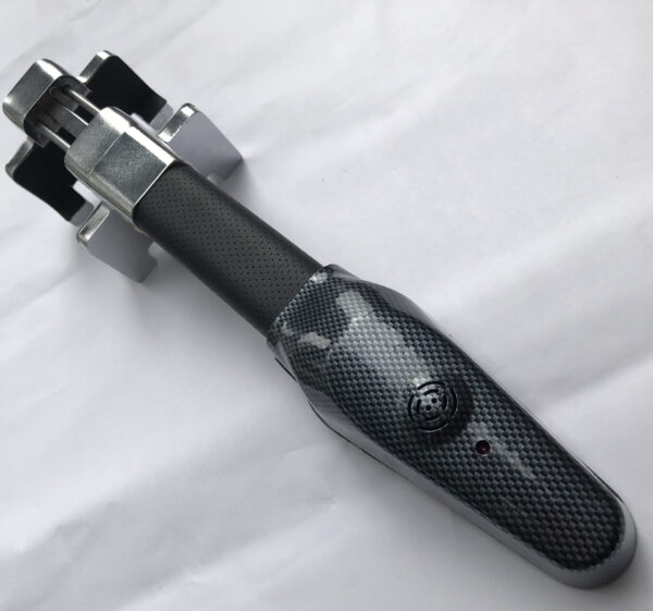 Car Steering Wheel Lock with Keys - Image 5