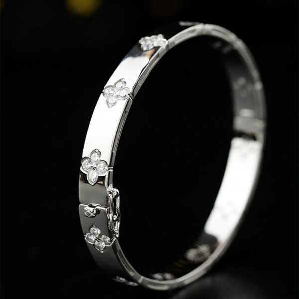 Women's Vintage Clover S925 Silver Gold Plated Bracelet - Image 10