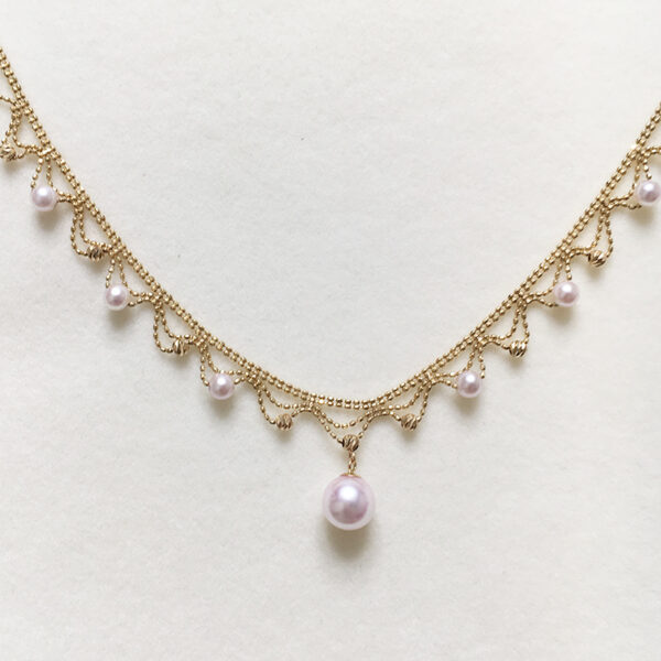 Aurora Japanese 18k Gold Lace Pearl Necklace - Image 4