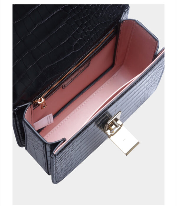 Pattern Women's New Underarm All-match Light Luxury Messenger Tofu Bag - Image 11