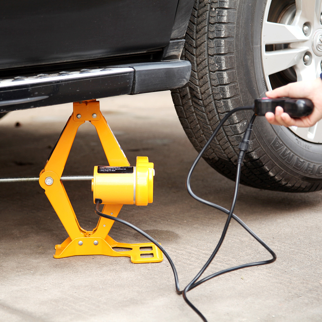 Vehicle-mounted Electric Jack Maintenance Kit - Image 1