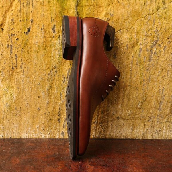 Men's Lace-Up Pointed Toe Wear Resistant Square Vintage Leather Shoes - Image 5