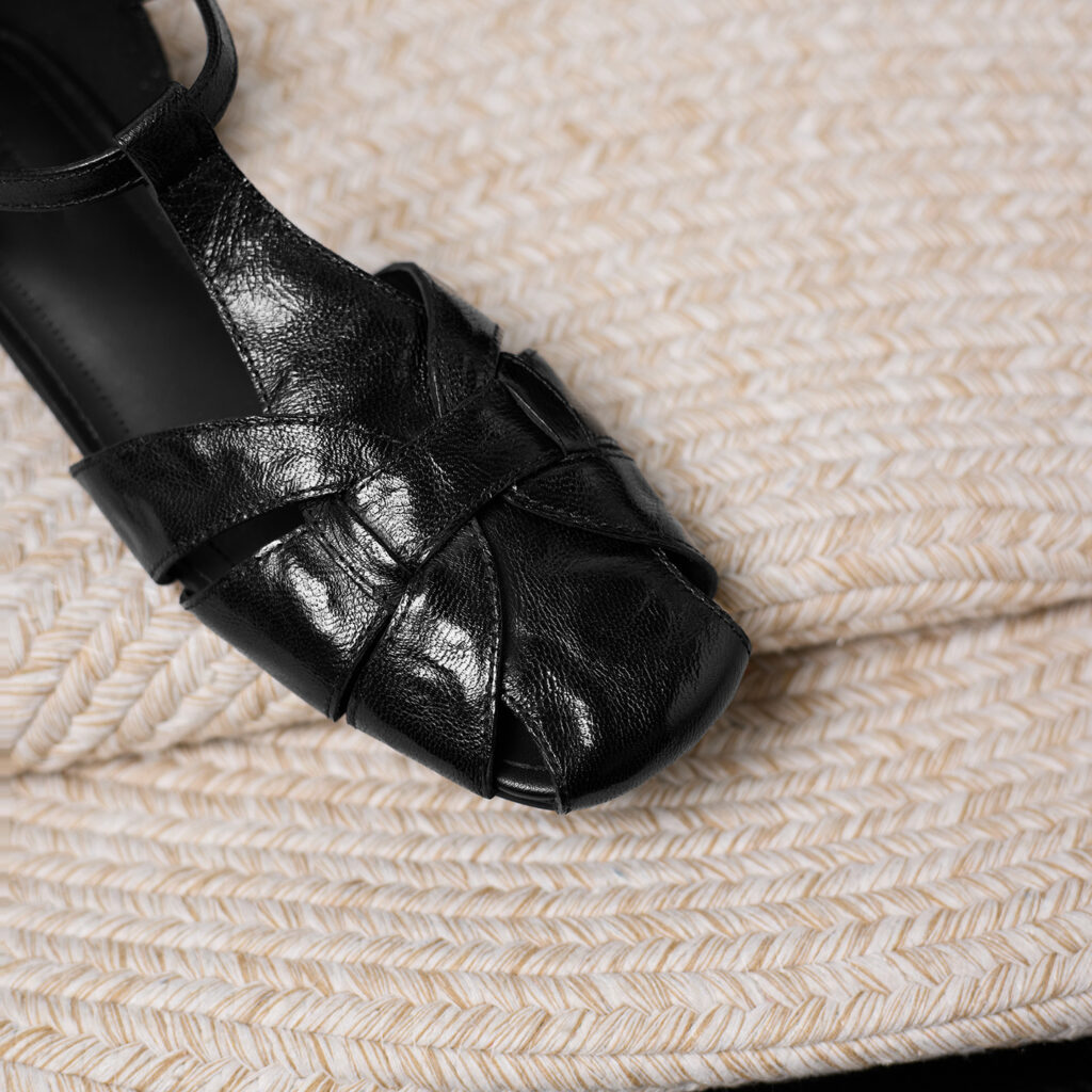 Women's Genuine Sheepskin Fisherman Sandals, Handmade Woven T-Strap Closed Toe Flat Shoes