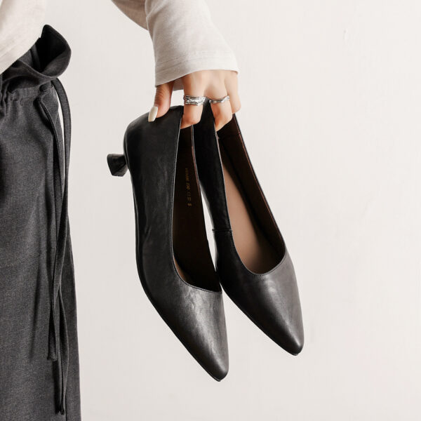 Women's Washed Full-Grain Cowhide Kitten Heel Pumps, Pointed Toe Handcrafted Leather Office Shoes - Image 10