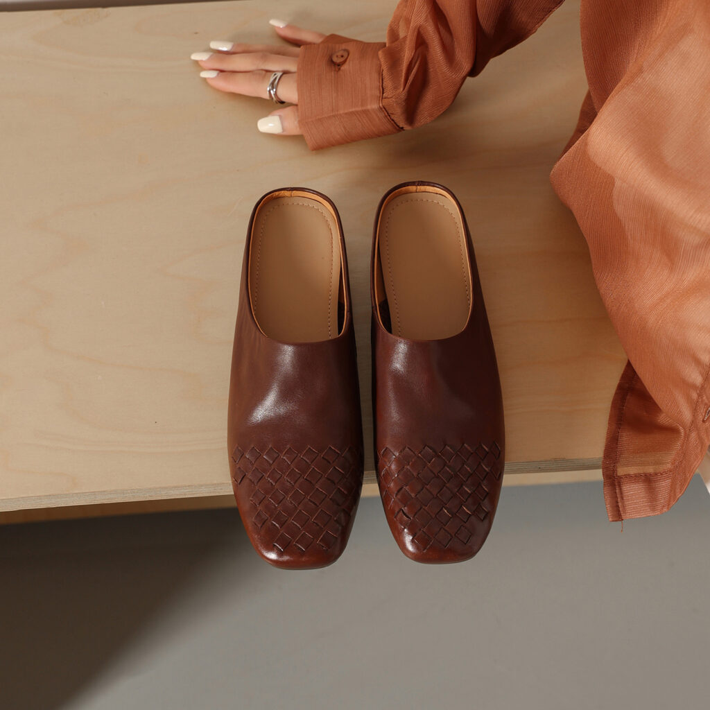 Women's Hand-Woven Washed Full Grain Leather Mules, Square Toe Slip-On Backless Loafers