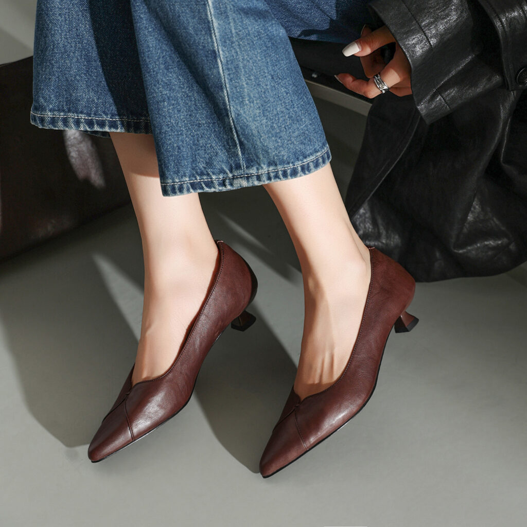 Women's Washed Full-Grain Cowhide Kitten Heel Pumps, Pointed Toe Handcrafted Leather Dress Shoes