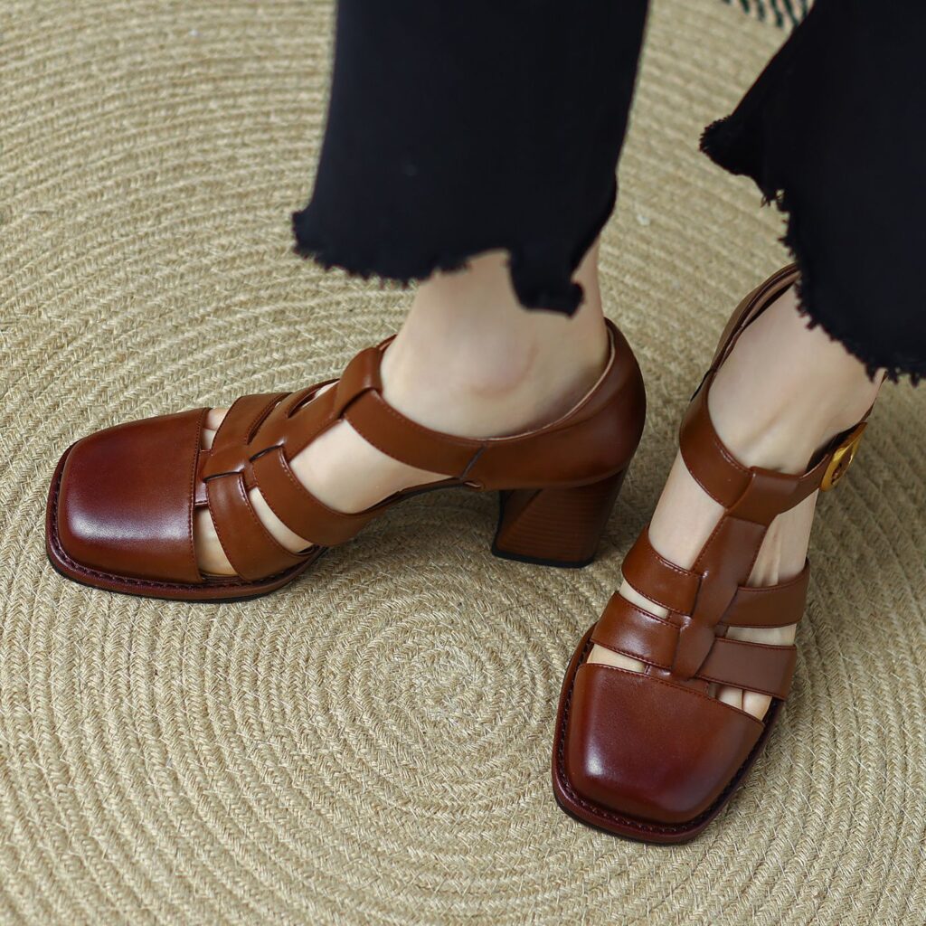 Baotou Hollow-out Sandals Women's Vintage