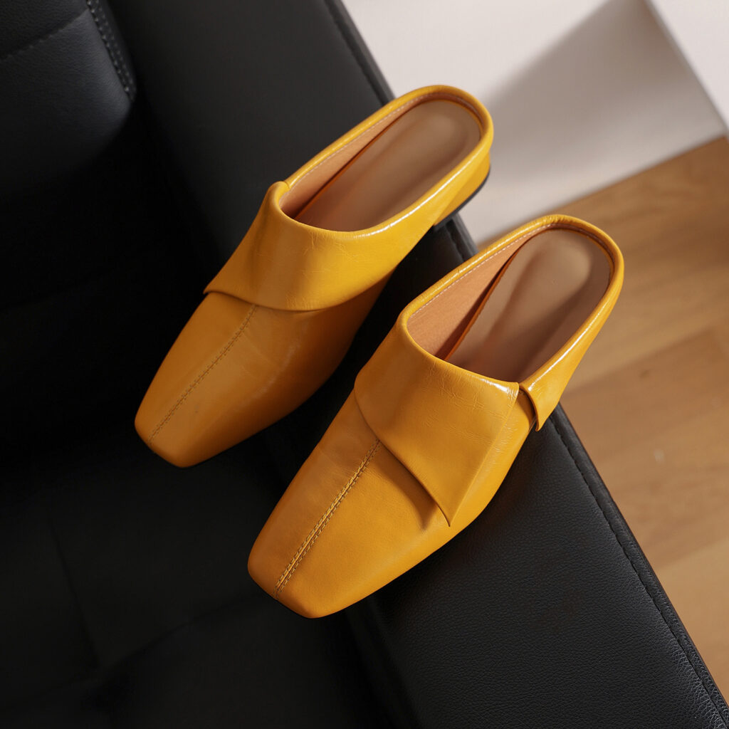 Vintage Washed Full-Grain Cowhide Fold-Over Mules, Ladies Square Toe Low Heel Backless Loafers