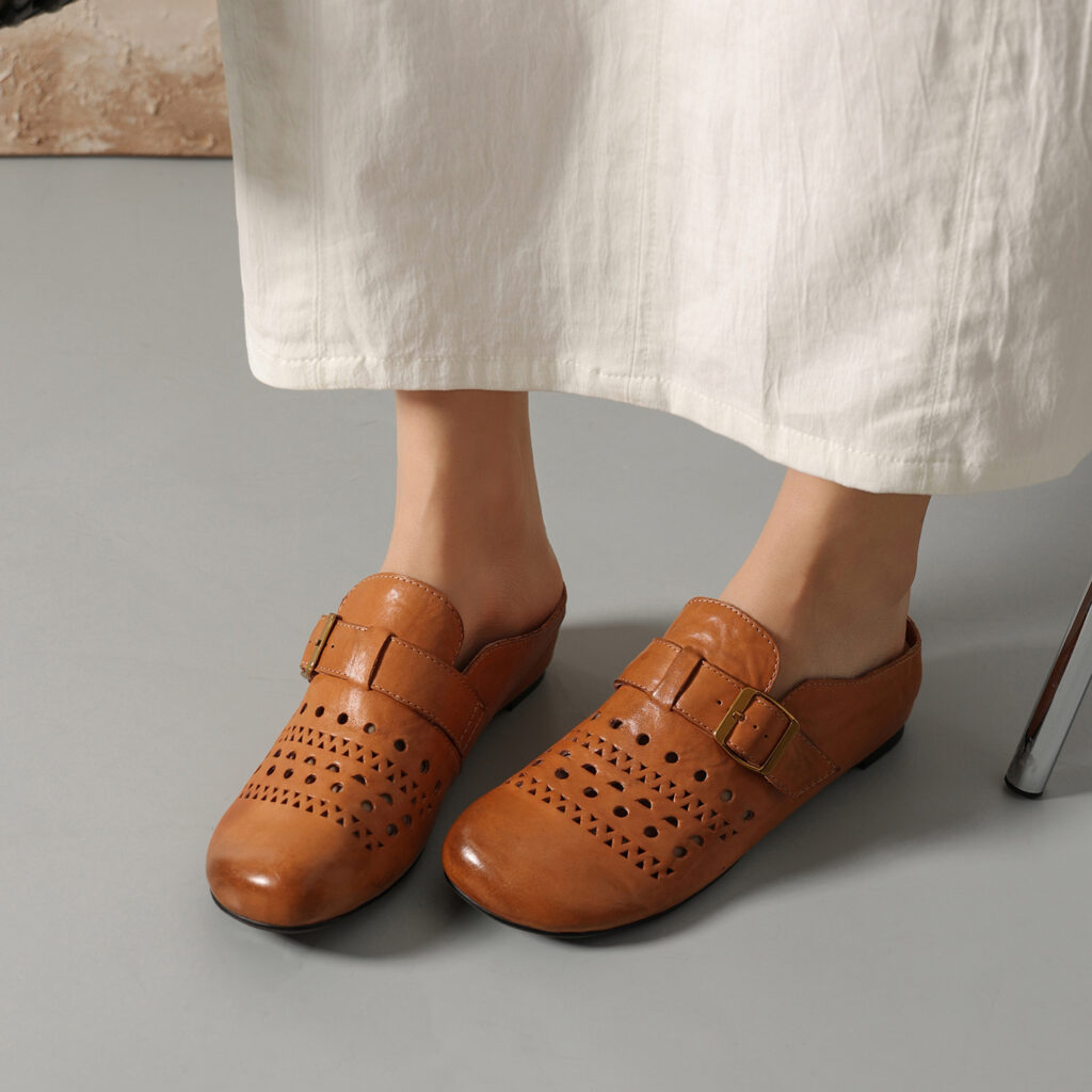 Women's Handcrafted Washed Full-Grain Cowhide Perforated Buckle Mules, Round Toe Flat Backless Slides