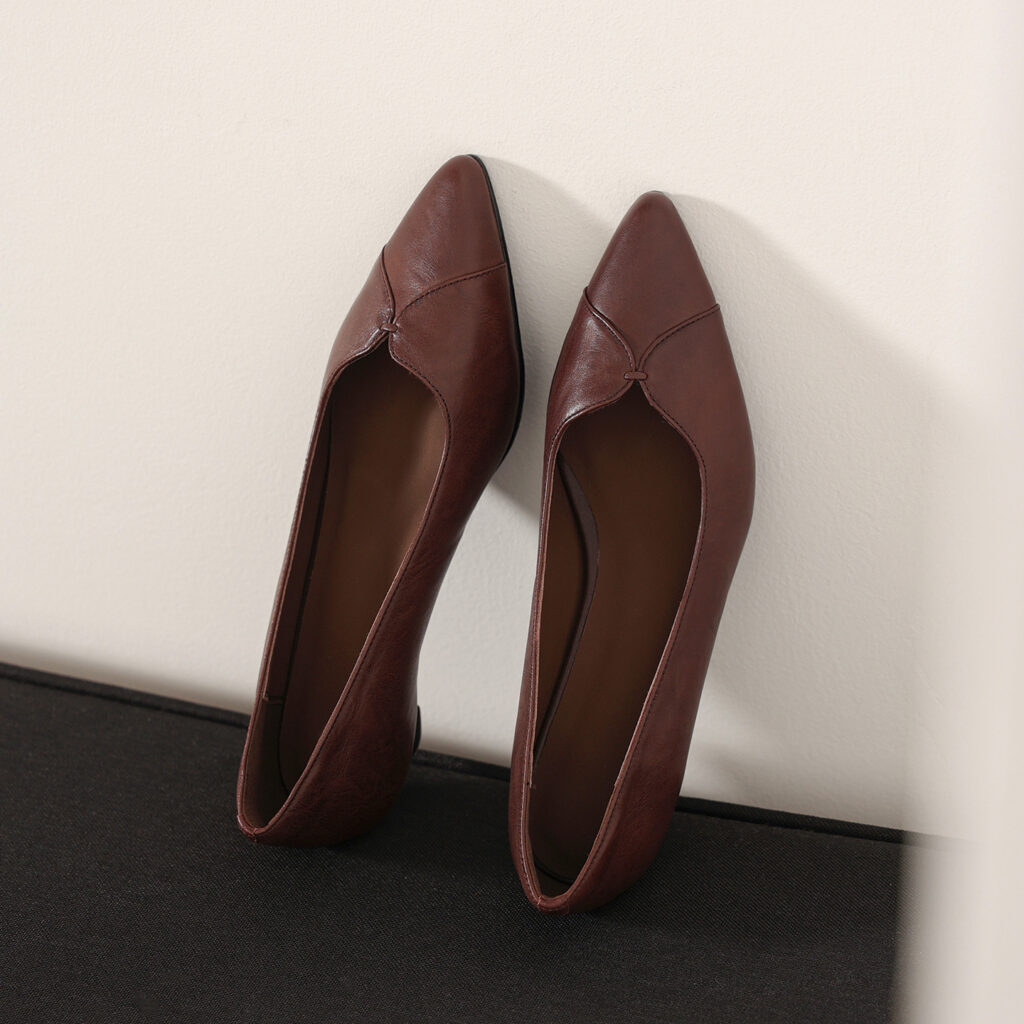 Women's Washed Full-Grain Cowhide Kitten Heel Pumps, Pointed Toe Handcrafted Leather Dress Shoes